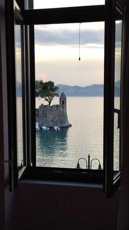 Spon Boutique Hotel Nafpaktos Exterior photo